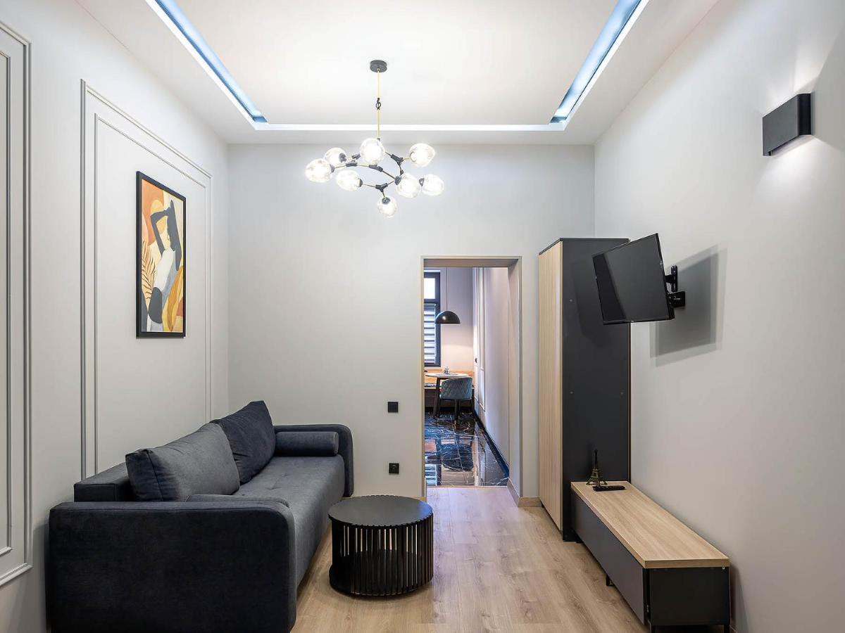 Modern Apartment リヴィウ エクステリア 写真