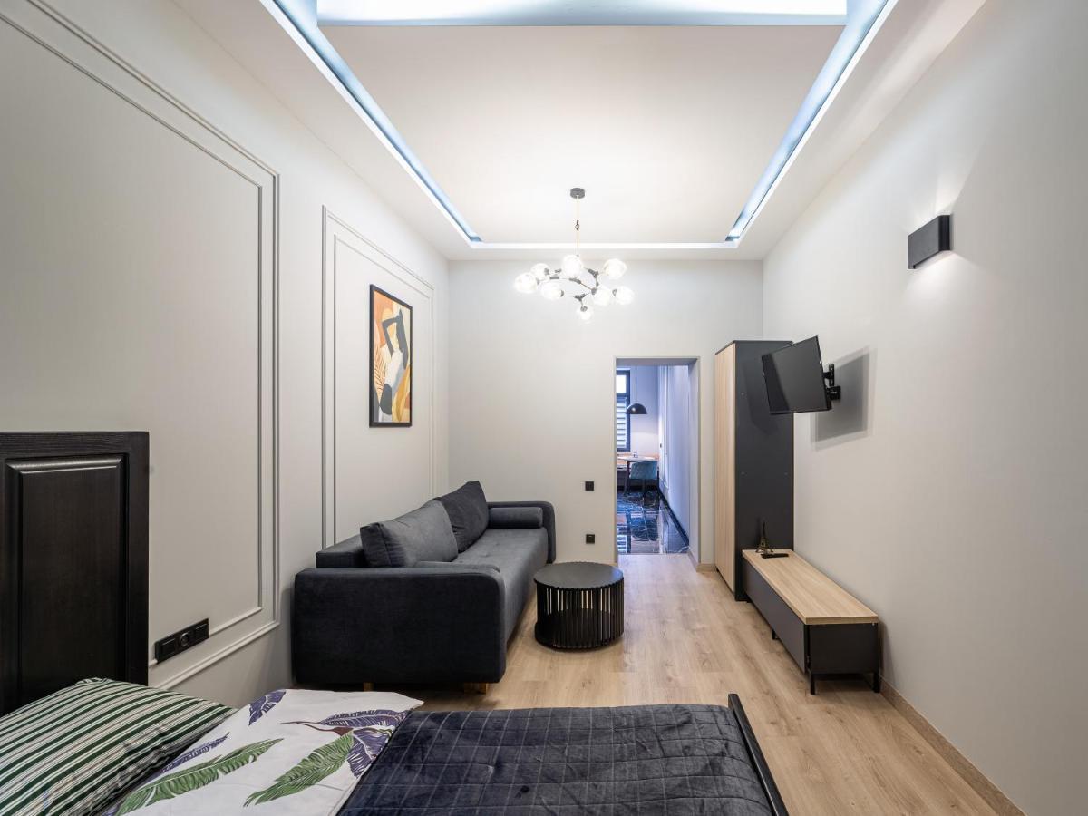 Modern Apartment リヴィウ エクステリア 写真