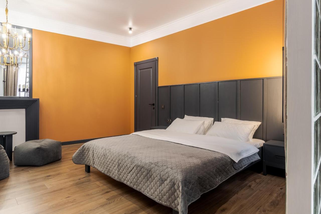 Modern Apartment リヴィウ エクステリア 写真