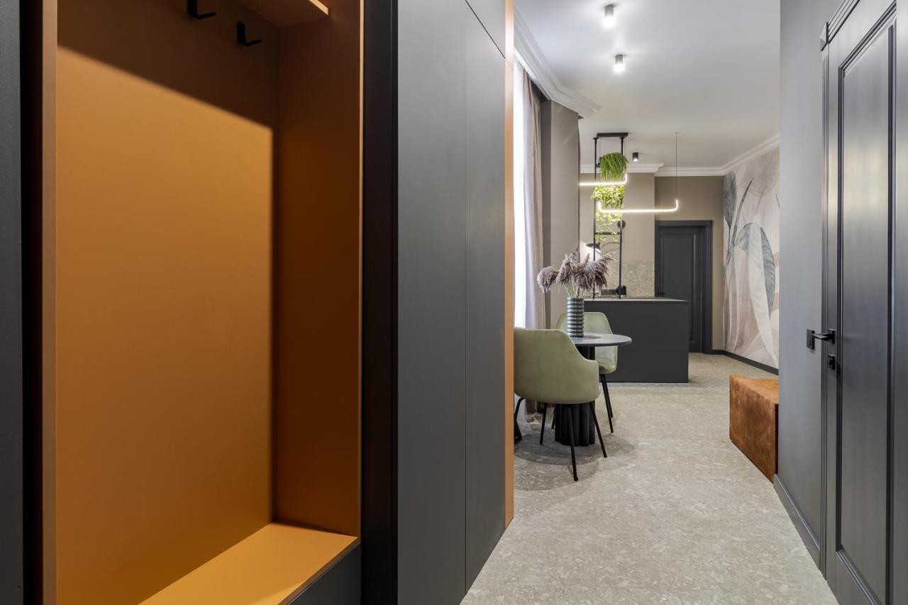 Modern Apartment リヴィウ エクステリア 写真